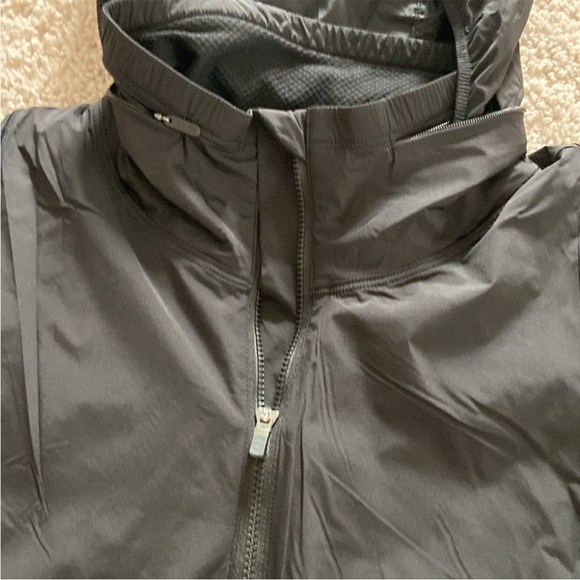 Athleta padded mini skirt. Size 2 - Picture 15 of 15